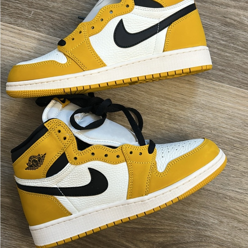 Nike Air Jordan 1 Retro High OG Sneakers